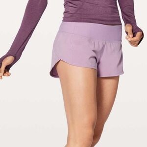 Lululemon Speed Up Short 2.5" Lilac Quartz Mid Rise Lavender 8